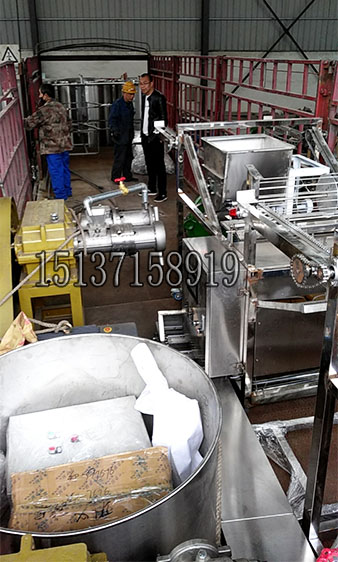 米線機發往廣西柳州